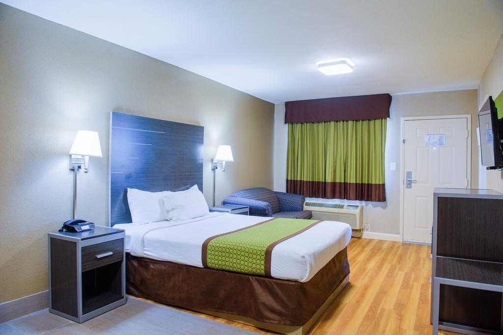 Days Inn & Suites By Wyndham Афіни Номер фото