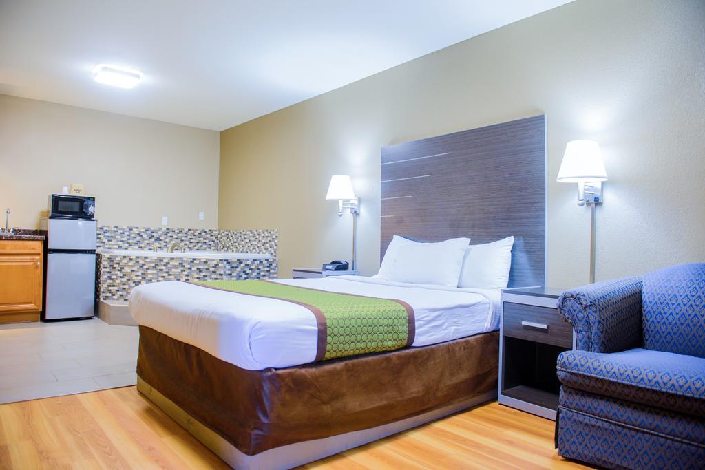 Days Inn & Suites By Wyndham Афіни Екстер'єр фото